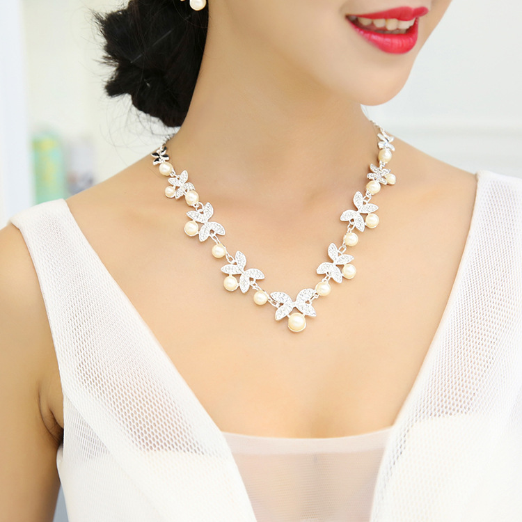 New Korean bridal pearl necklace earrings two sets of bridal accessories wholesale