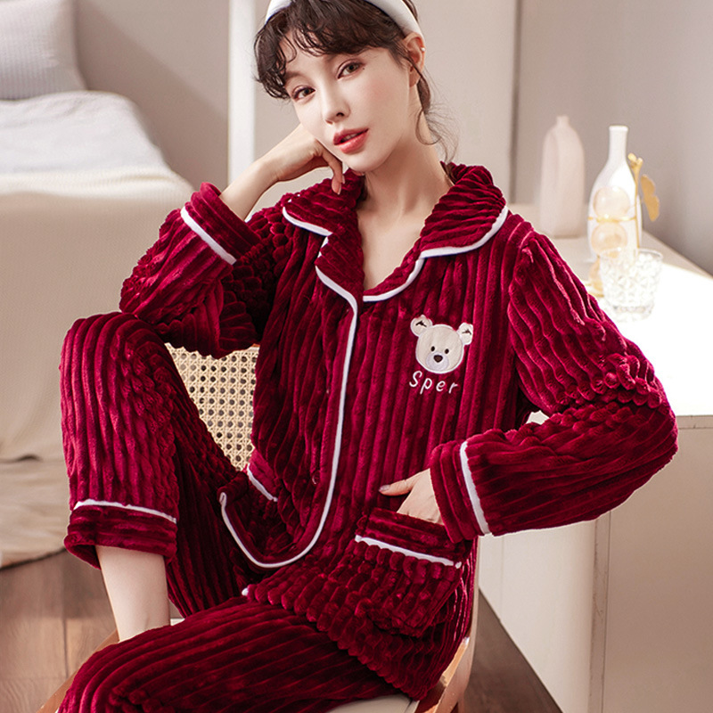 Autumn and winter lady flannel nightgown with velvet and thick long sleeve maternity suit two pieces Korean cardigan home suit set
