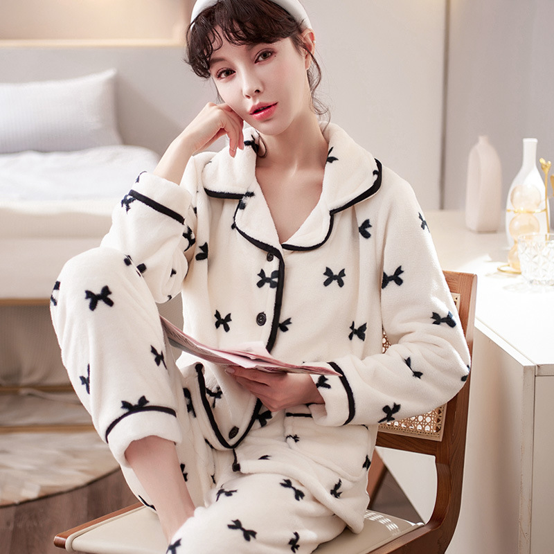 Autumn/winter nightgown Lady's thick flannel long sleeve suit maternity dress Large coral cashmere cardigan warm mother's dress