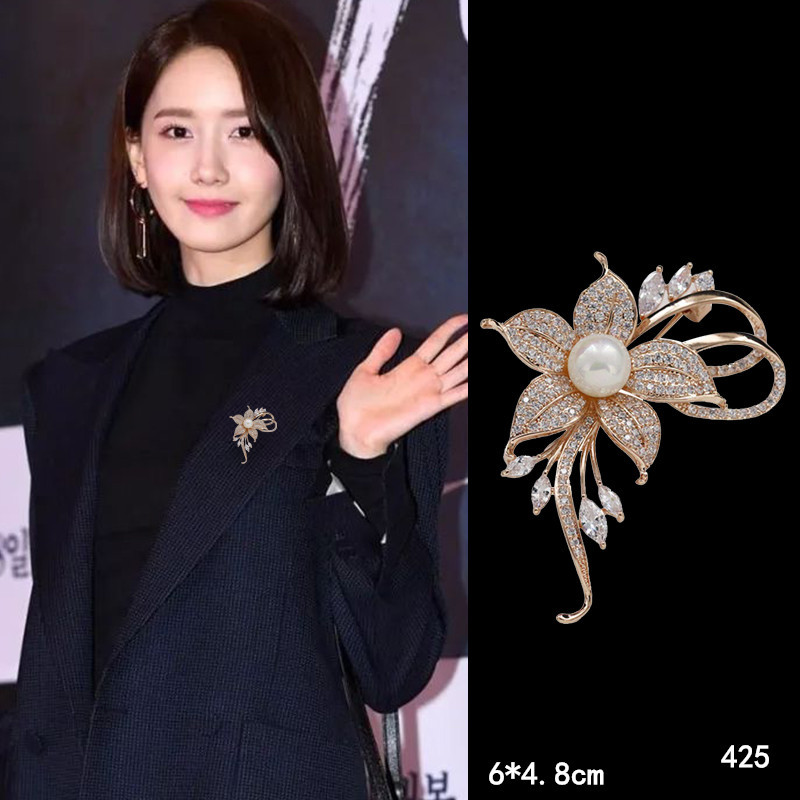 202 brooch female new fashion temperament brooch pin sweater cardigan buckle creative clothing brooch wholesale