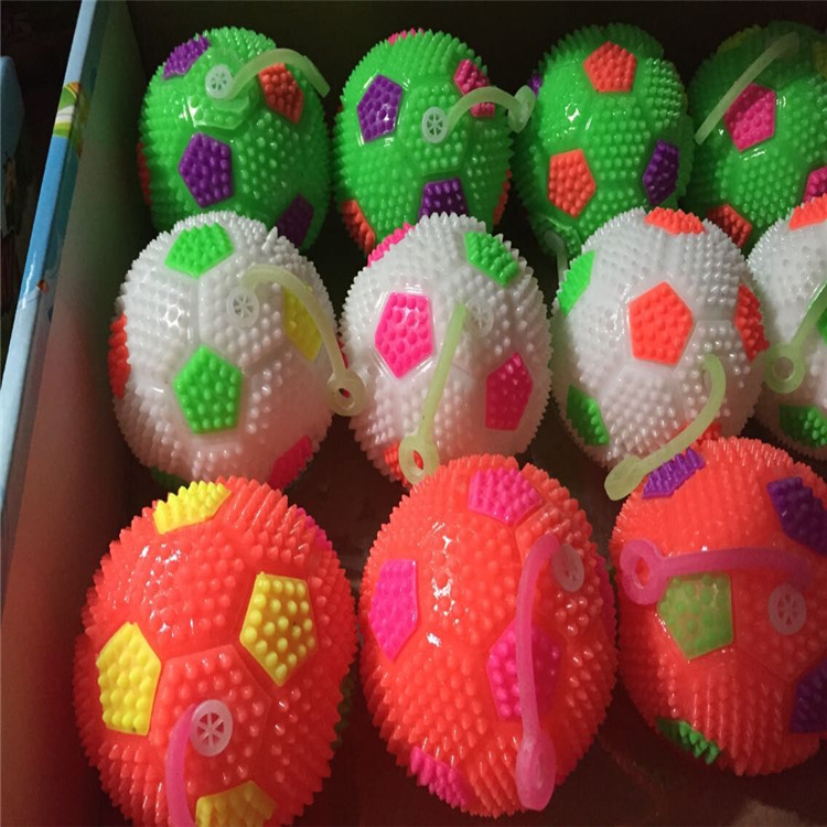 Elastic luminescent soccer flash sound massage soccer vi. One night market stalls selling toys wholesale manufacturers