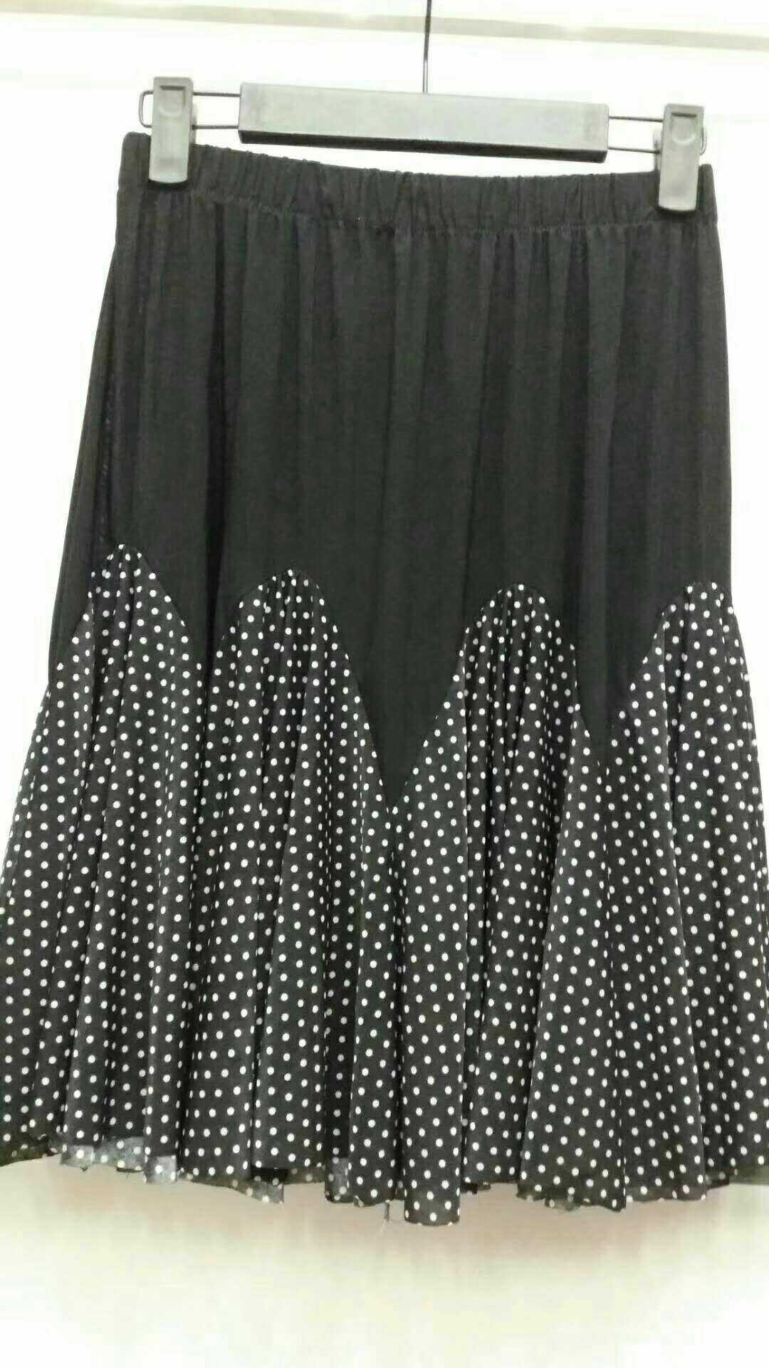 في الصيف، تنورة من ثمانية أزهار خيطية ثلجية Item Picture