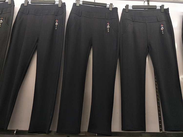 Spring and autumn Korean-style high-waisted pants, versatile for middle-aged women, casual leggings, loose, large-sized, slimming striped striped pants details Picture