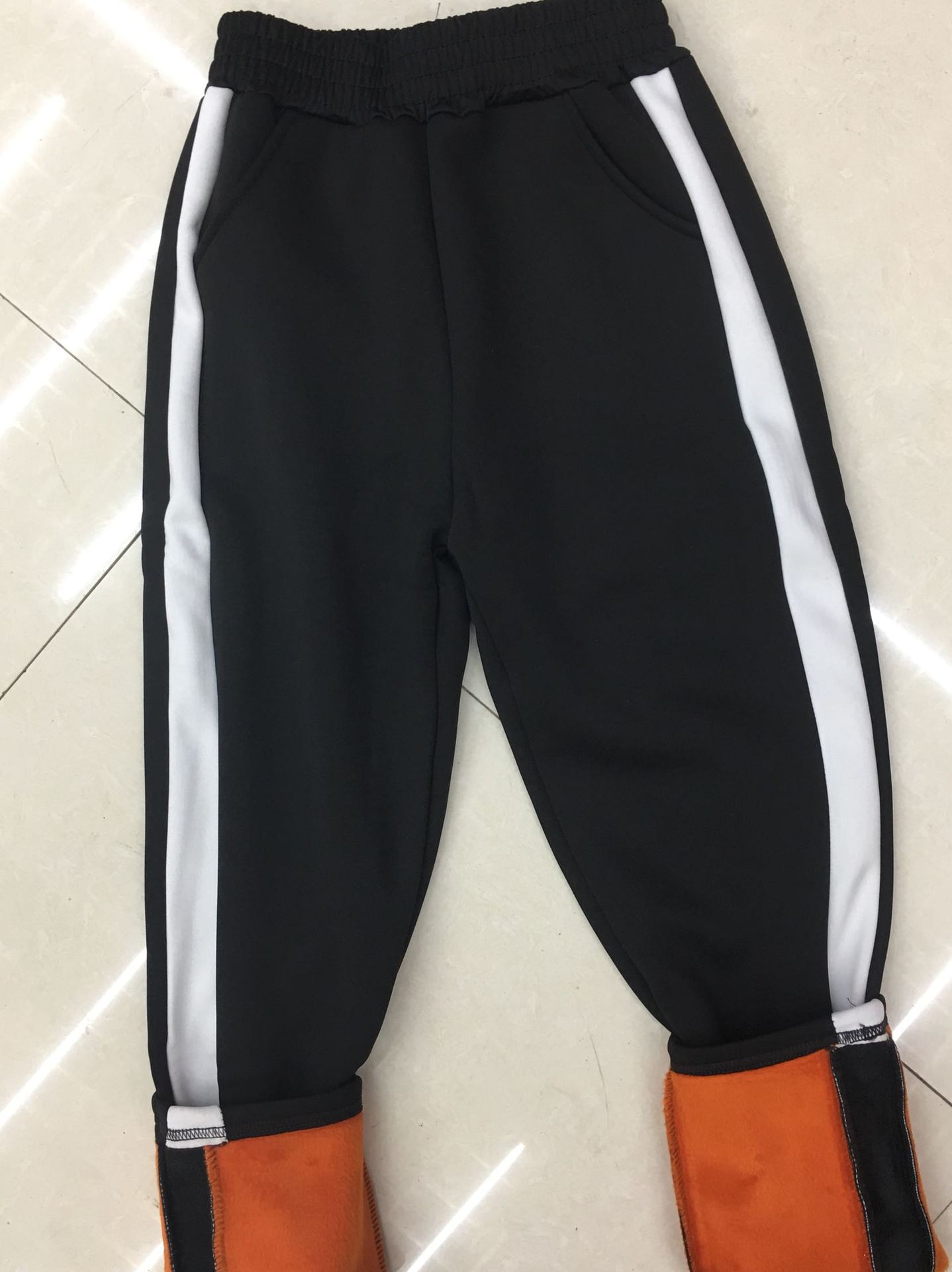 Women's 2018 autumn/winter new Korean-style loose sports long pants, enlarged, plump, fleece, warm and thick mom pants Item Picture