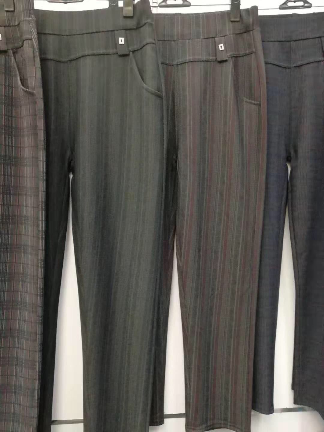 Wholesale of 2019 new checkered outerwear straight-leg elastic waist leggings for middle-aged mothers in spring and autumn Application Scenario