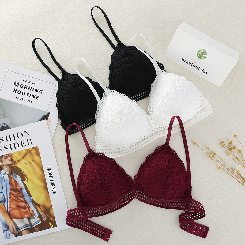 Cross-border French lace triangle cup chest strap Beautiful back women sexy strapless bra bra without steel ring