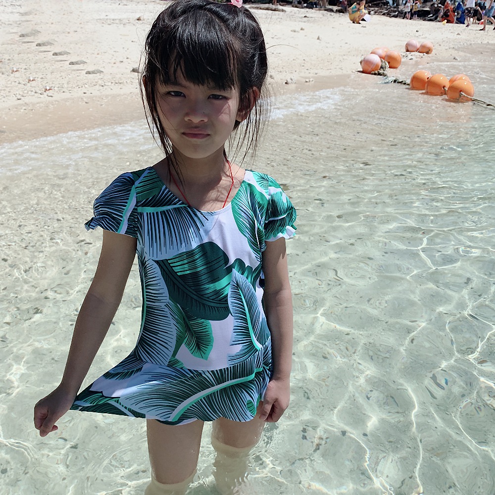 Wholesale of children's beach swimsuits, girls' Korean-style one-piece dresses, large and medium-sized children's swimming swimsuits, princess student swimsuits from manufacturers Specification image