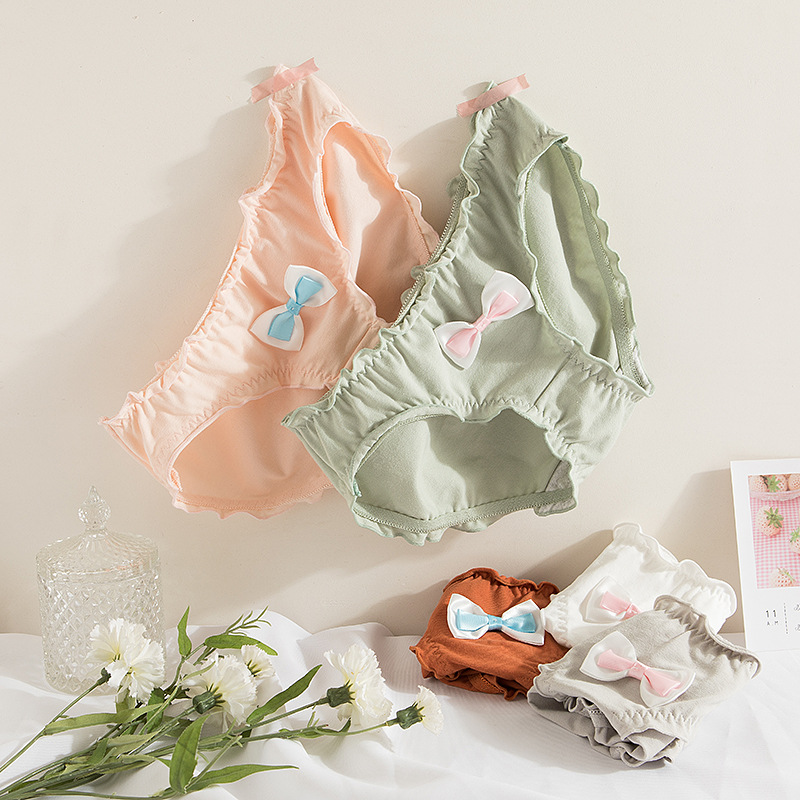 Japanese soft sister cotton anti-crotch panties female cute girl heart big bow student panties fat second two yuan