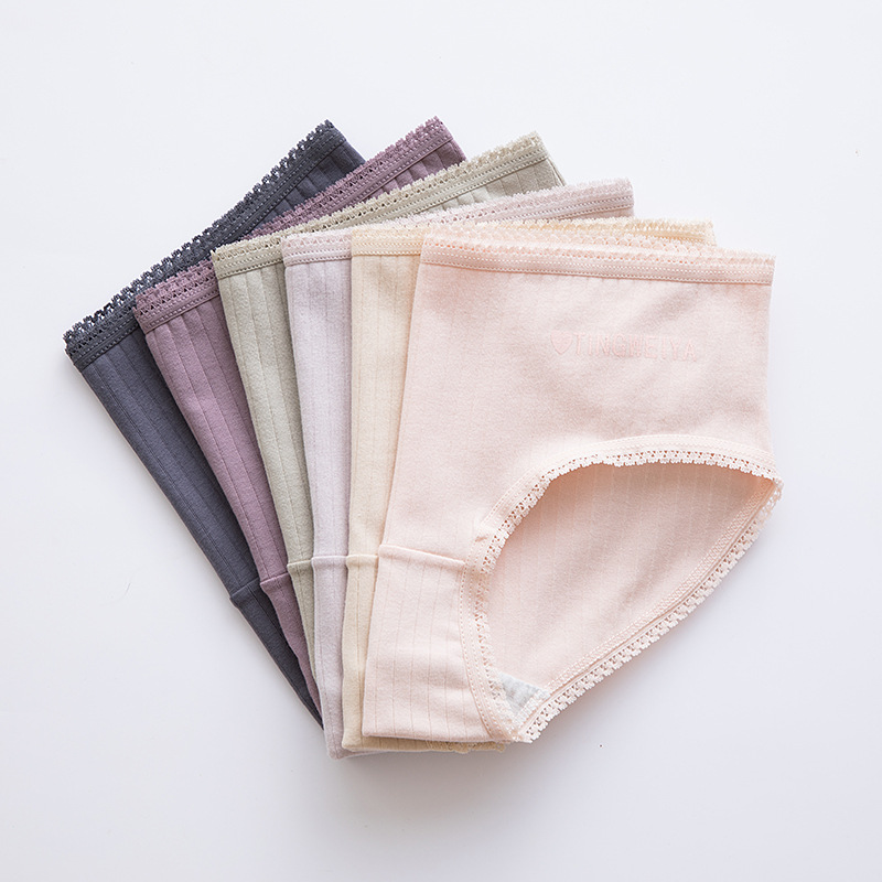 Tingweiya cotton anti-crotch underpants for women, mid-waist breathable and hip-hugging briefs for girls Application Scenario