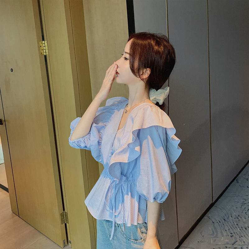 Blue sweet striped ruffled top 2022 Spring/Summer new Korean-style short-sleeved V-neck shirt, elegant and feminine Specification image