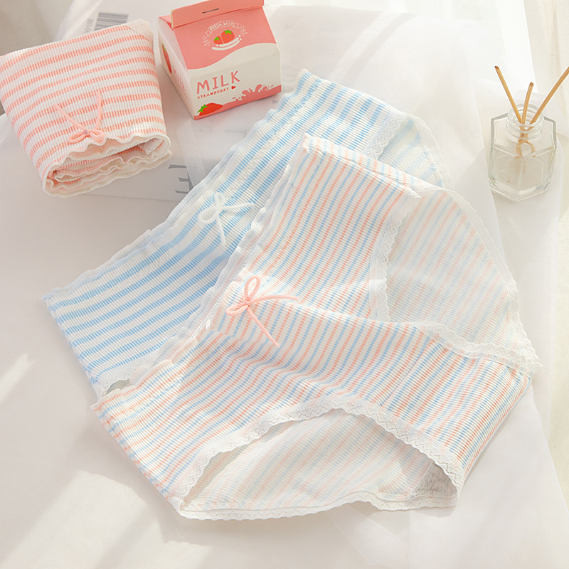 Girls' striped Morandi color black fungus lace mid-waist waist and buttocks skin-friendly cotton underpants with bottom legs, student pants Application Scenario