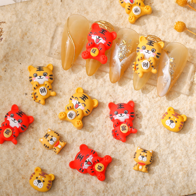 22 year nail art tiger cute cartoon small color painting tiger year big Lucky fortune caiwang resin nail decoration