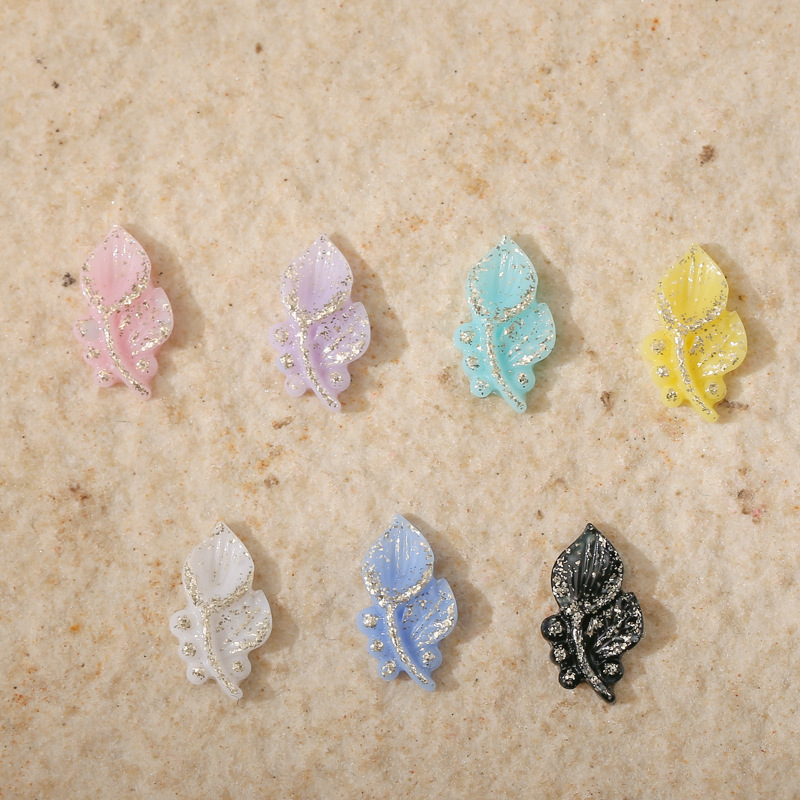 美甲饰品实物图