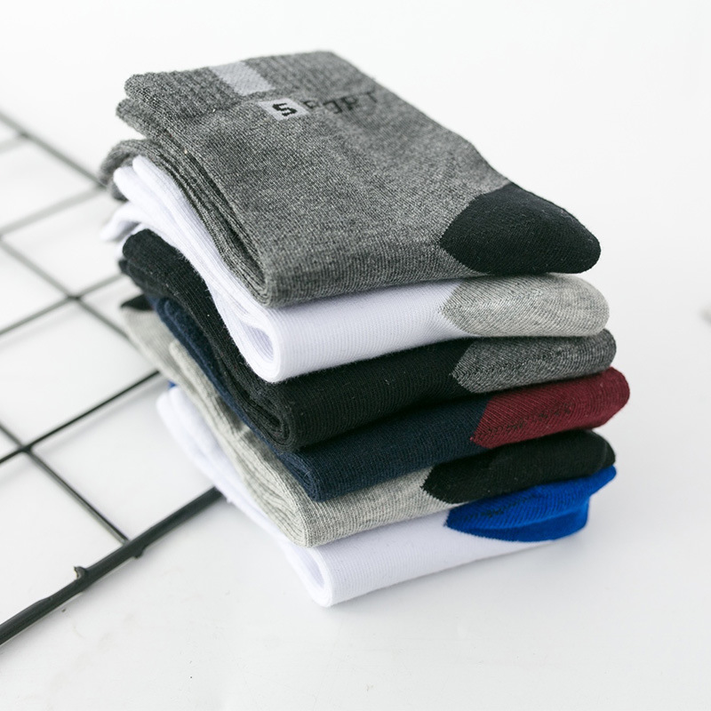 Autumn and winter men's mid-tube socks sport letter socks breathable cotton damp socks direct sales factory