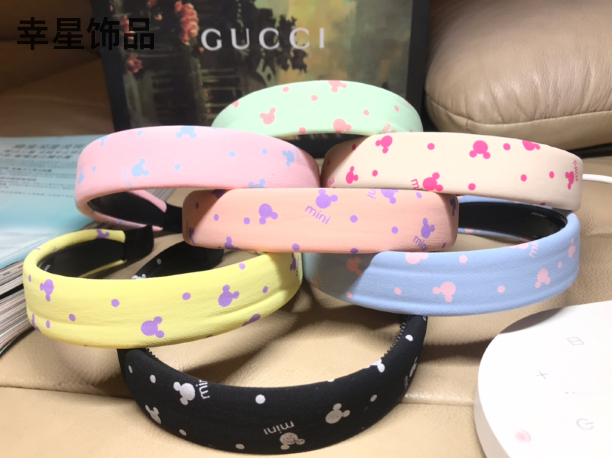 Yongai Jiu Ai hair band Sponge headband is a versatile accessory for going out. It's a sweet and popular Korean female hairpin for washing face and pressing hair Specification image