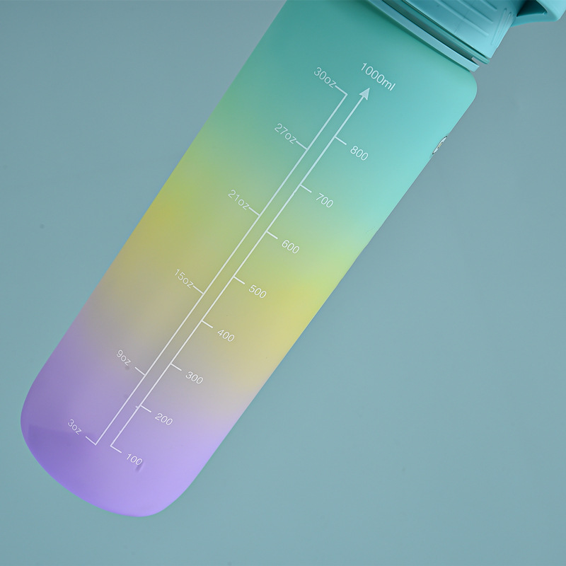 New gradient space cup, plastic cup, bouncing straw, sports cup, plastic water cup Application Scenario