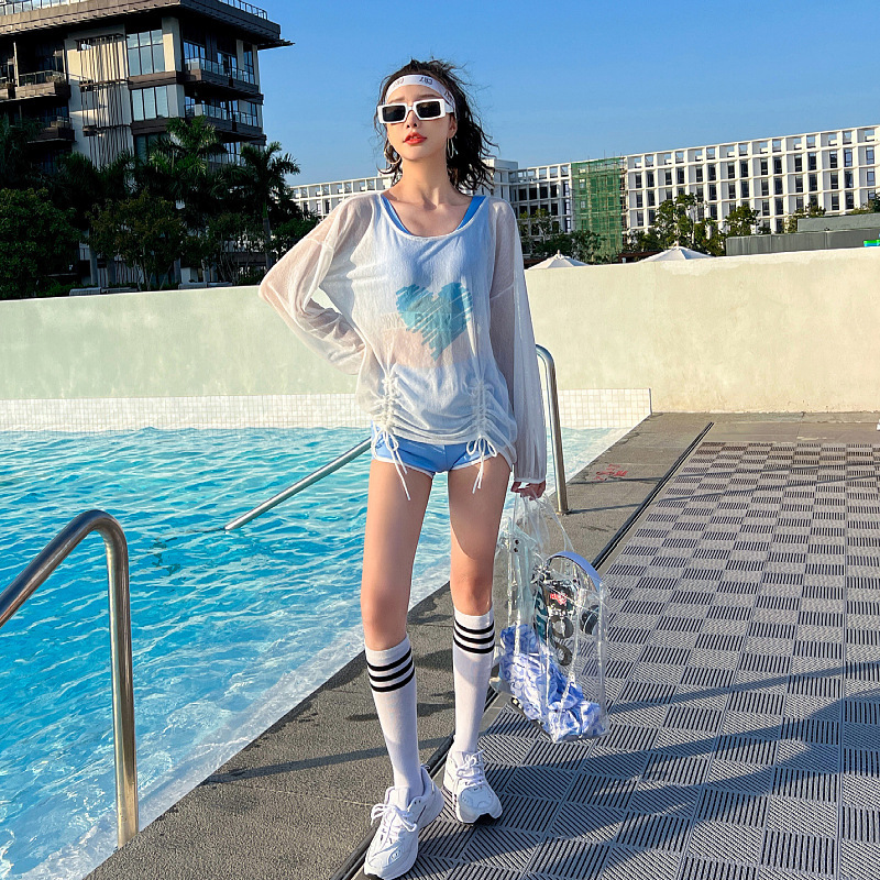 A new set of three-piece swimwear for women's sportswear, conservative and slimming to hide the belly, a new gathering swimwear from the Korean ins forest style hot spring Application Scenario