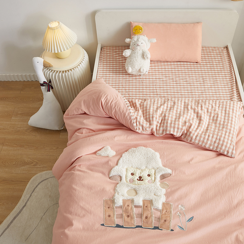 2022 Children's Kindergarten Three-piece Quilt Set, Class A all-cotton yarn-dyed washed Baby Nap Special Quilt Cover Set Application Scenario