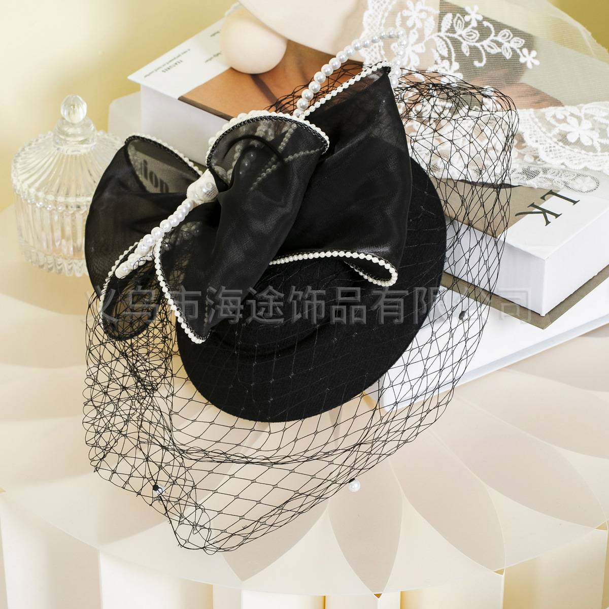 European and American wedding bride's top hat, elegant large mesh retro hat, fashionable bow, banquet small top hat wholesale Application Scenario