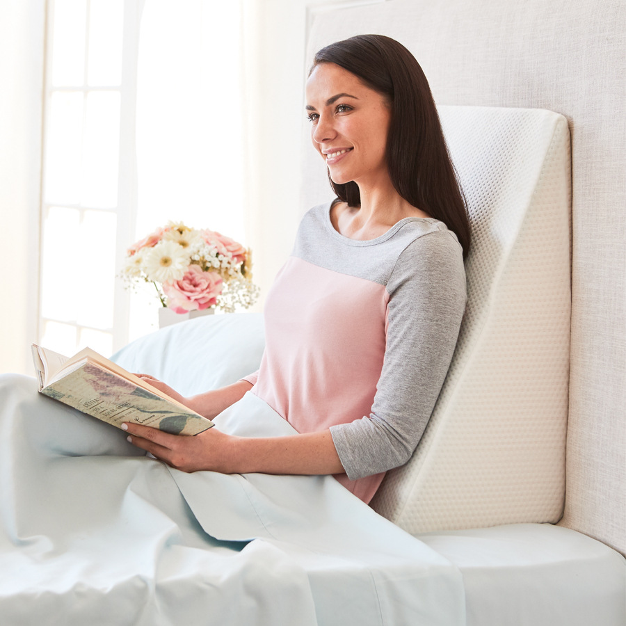 Triangular wedge-shaped breathable cushion for patient care, triangular cushion, backrest, side pillow, leg pillow details Picture
