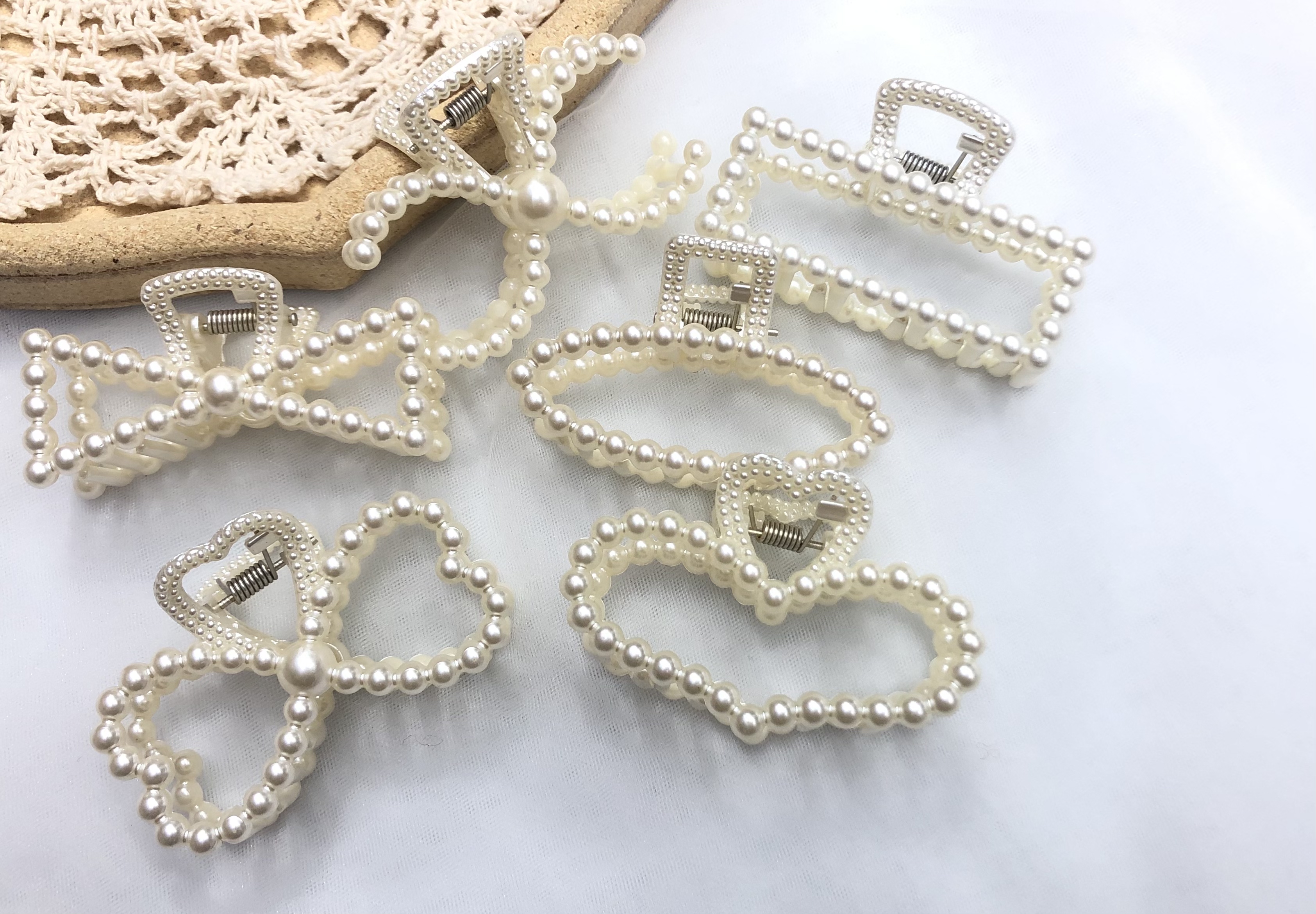 A1134 medium-sized pearl hair claws, hair clips, hair accessories, bangs clips, Japanese and Korean accessories supply Item Picture