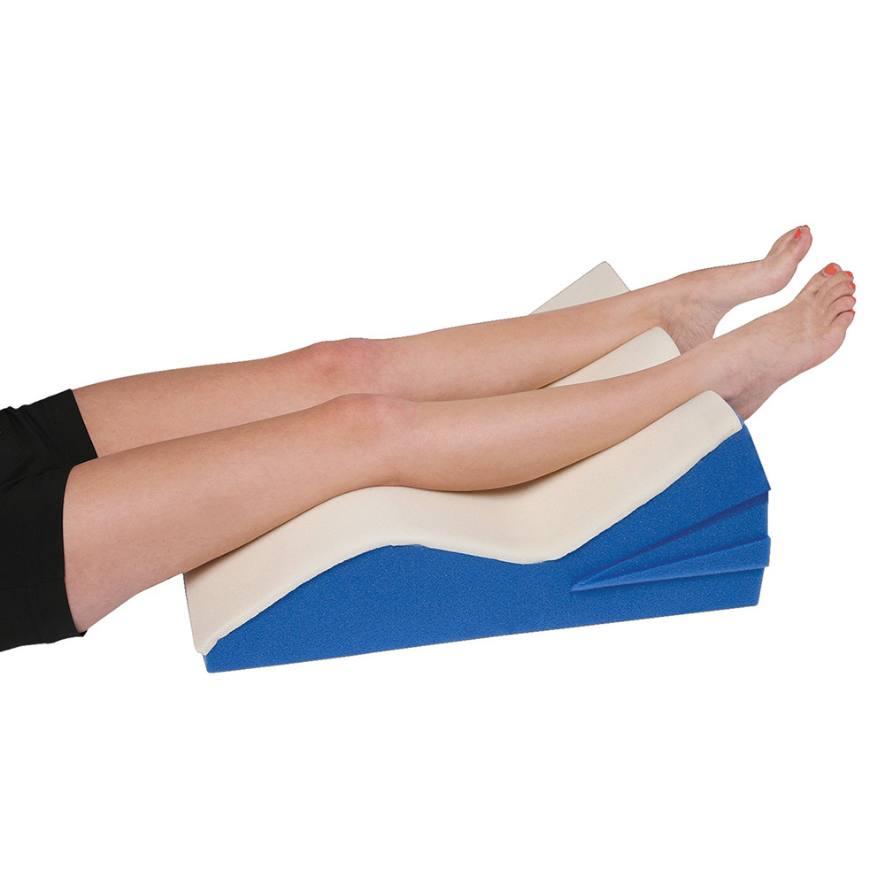 The internationally popular wedge pillow offers adjustable foot pillows, leg cushions, venous pillows, and leg lift pillows for bent legs full figure