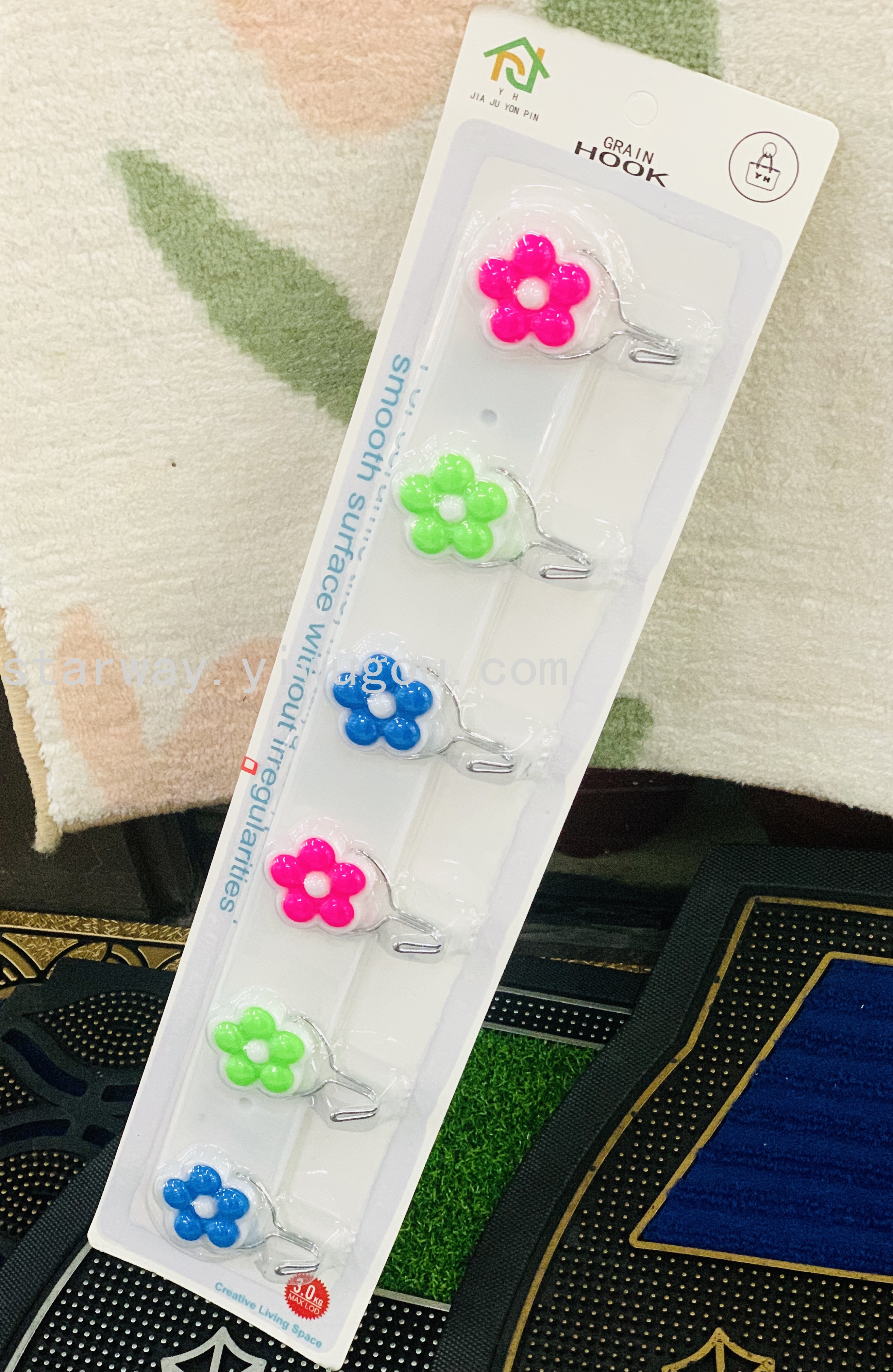 Fruit sticky hook, cartoon sticky hook, strong sticky hook, no-drilling sticky hook, convenient sticky hook, card suction sticky hook Specification image