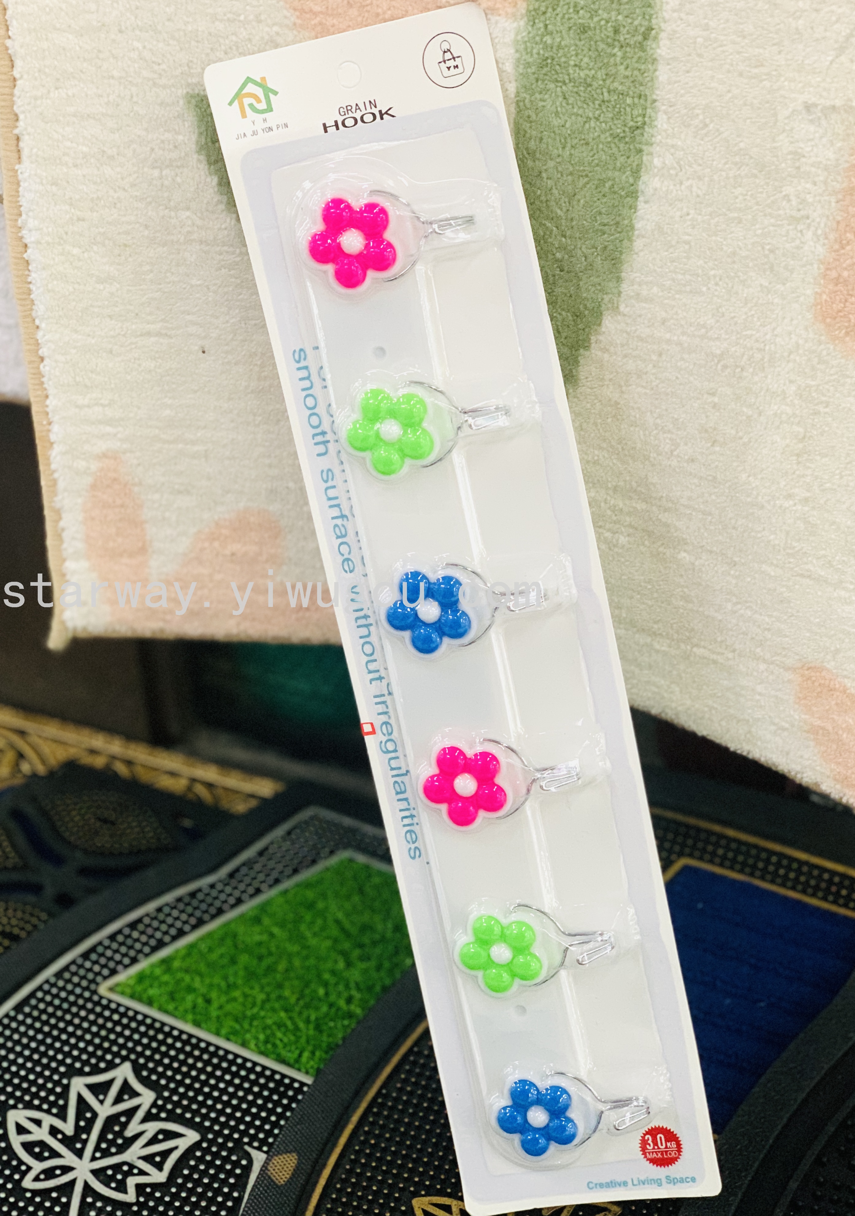 Fruit sticky hook, cartoon sticky hook, strong sticky hook, no-drilling sticky hook, convenient sticky hook, card suction sticky hook Item Picture