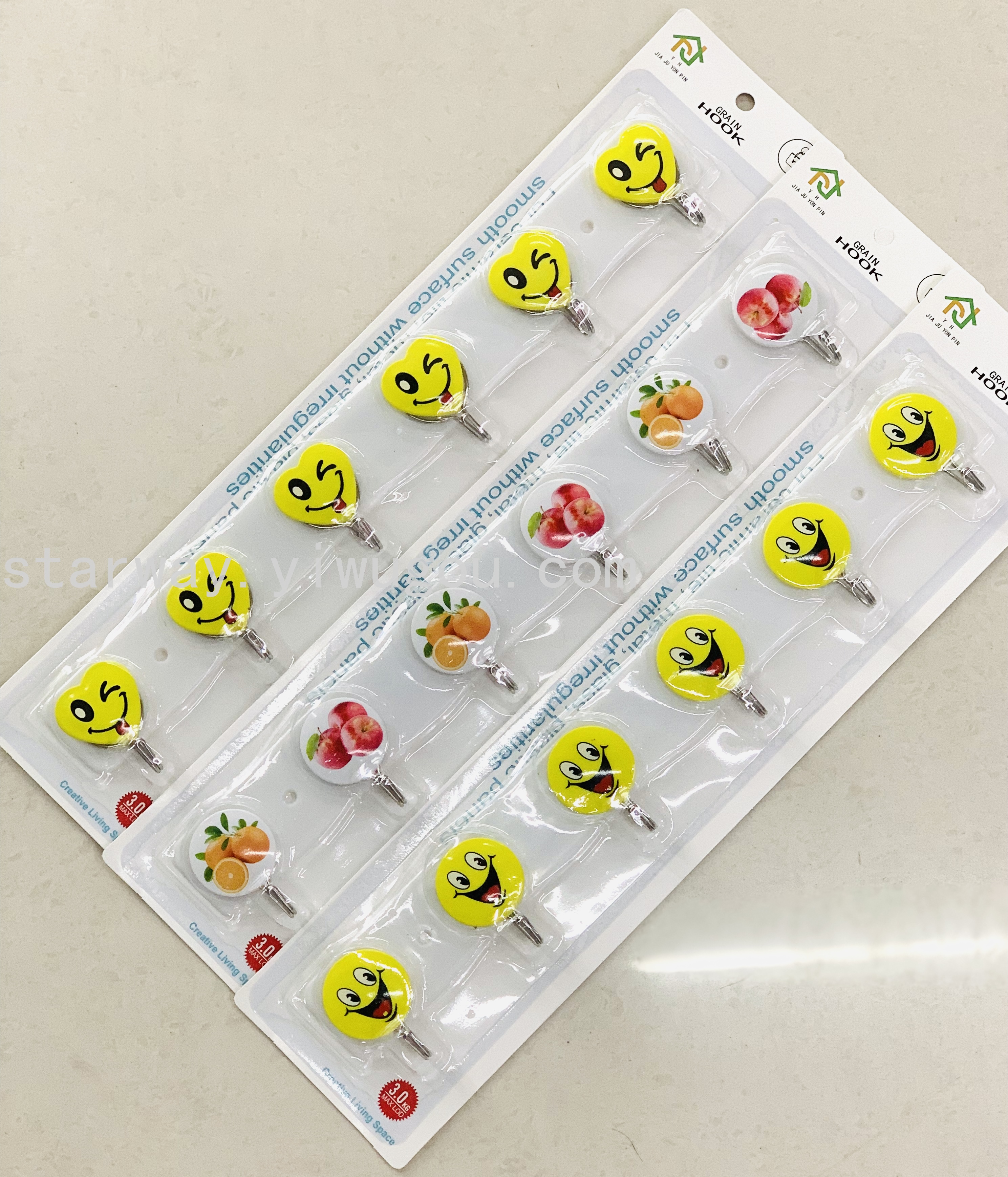Fruit sticky hook, cartoon sticky hook, strong sticky hook, no-drilling sticky hook, convenient sticky hook, card suction sticky hook Application Scenario
