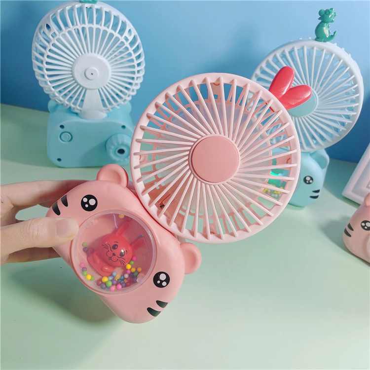 New camera fan, USB charging, Tiger Year gift fan, student pencil sharpener, USB charging, night light fan Application Scenario