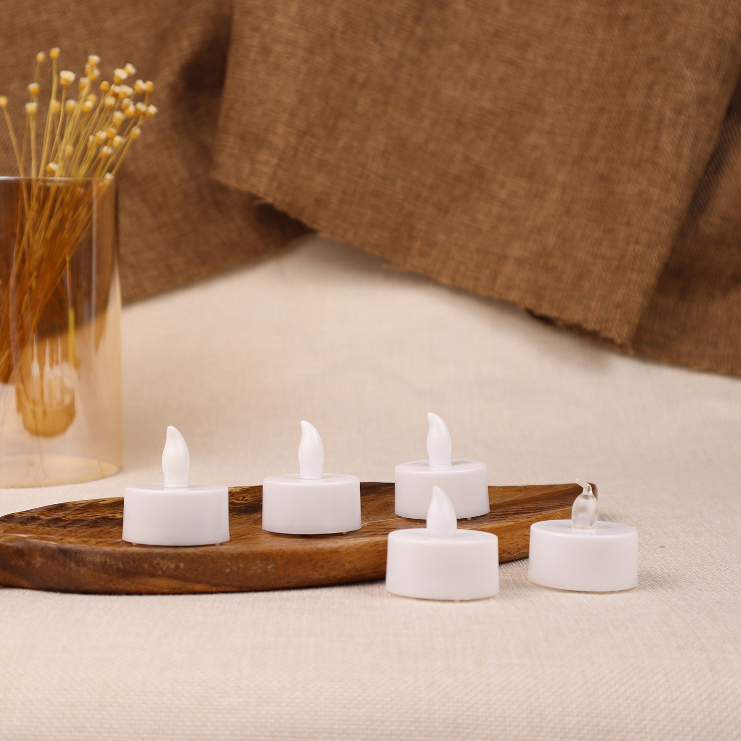 LED seven-color simulation electronic small tea candle lamp with festive atmosphere, battery-powered home plastic decoration R2032 is available for selection Specification image