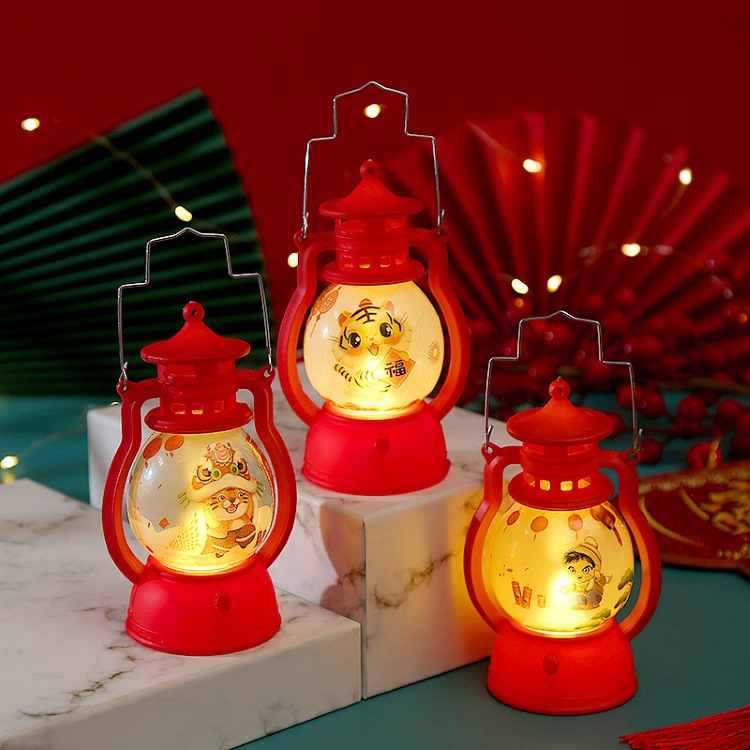 New creative New Year Lantern Festival kindergarten children's decorative small oil lamp, hand-held luminous small lantern scene arrangement Application Scenario