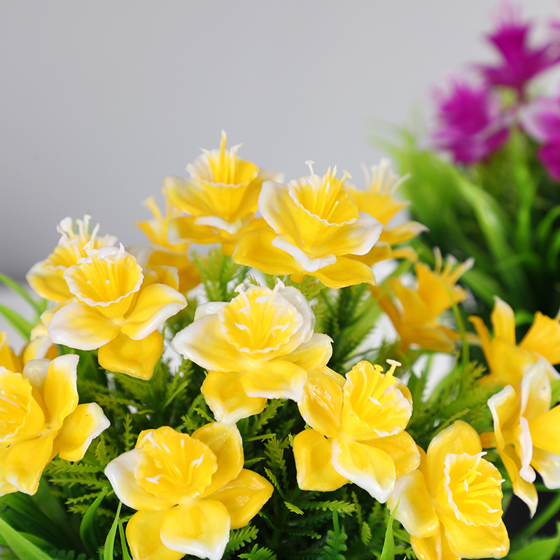 Artificial flower plastic, artificial colorful small flowers, creative decorative items for home, office and supermarket use, in stock details Picture