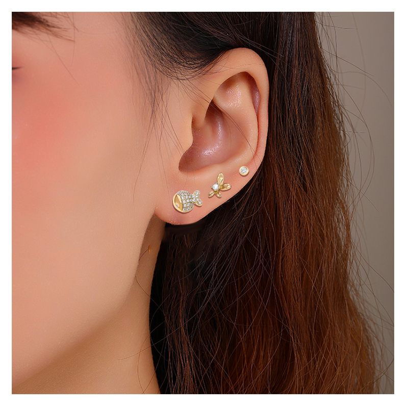 Xuping Jewelry Cartoon Cute Stud Set, European and American simple ins style small, exquisite and sweet student earrings Specification image