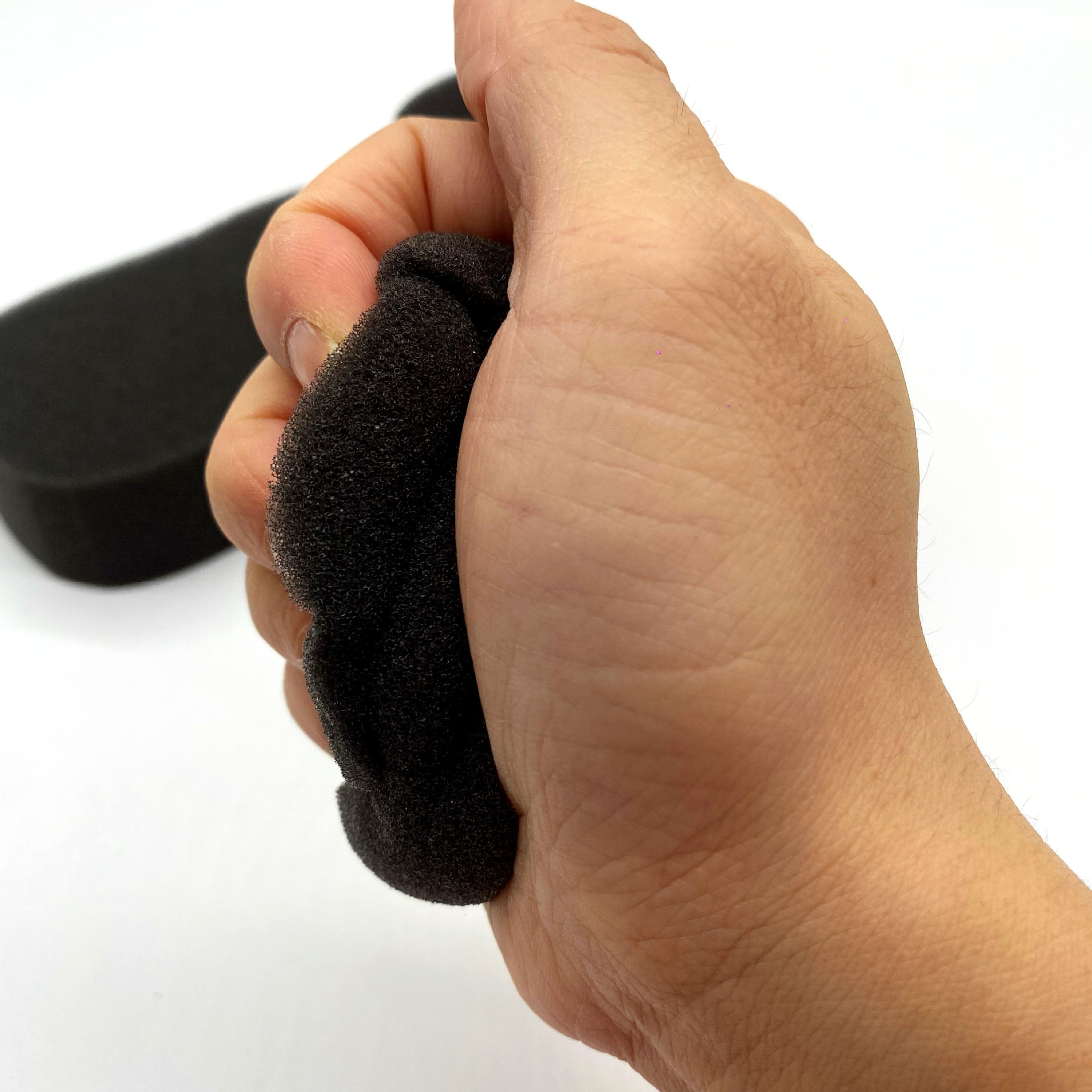 Hairdressing sponge, hair salon hair cutting sponge, hair clipping sponge, hair shredding brush, dishwashing sponge, hair sweeping sponge, cleaning brush Specification drawing