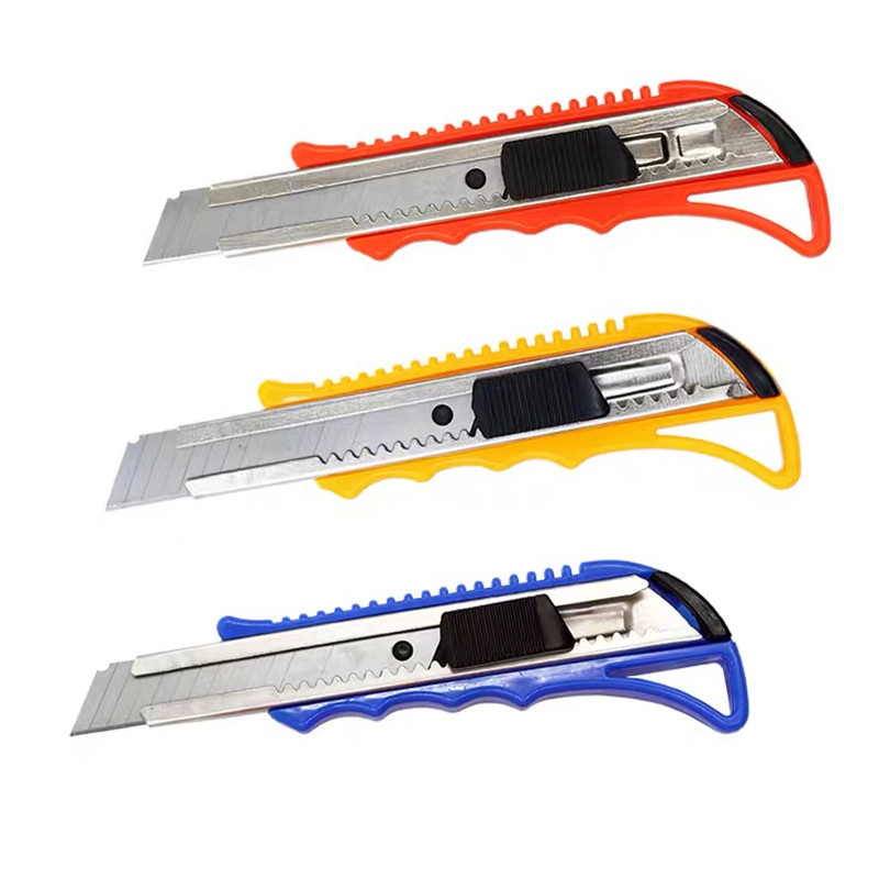 Factory direct sales office special paper cutting knife, Fengli wallpaper knife Stand 6828 model plastic gate utility knife Item Picture