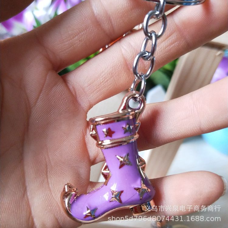 Creative cartoon pendants, golden cartoon keychains, student bag accessories, cute Korean-style pendants and keychains Specification image