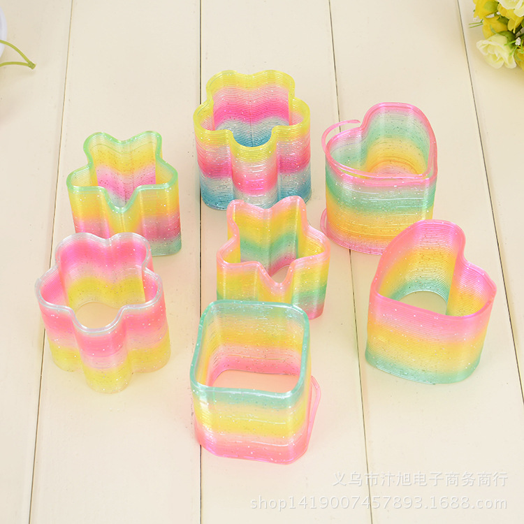 Classic toys come in a myriad of variations. Rainbow ring stacking toys, plastic spring ring toys, 2-yuan store supply details Picture