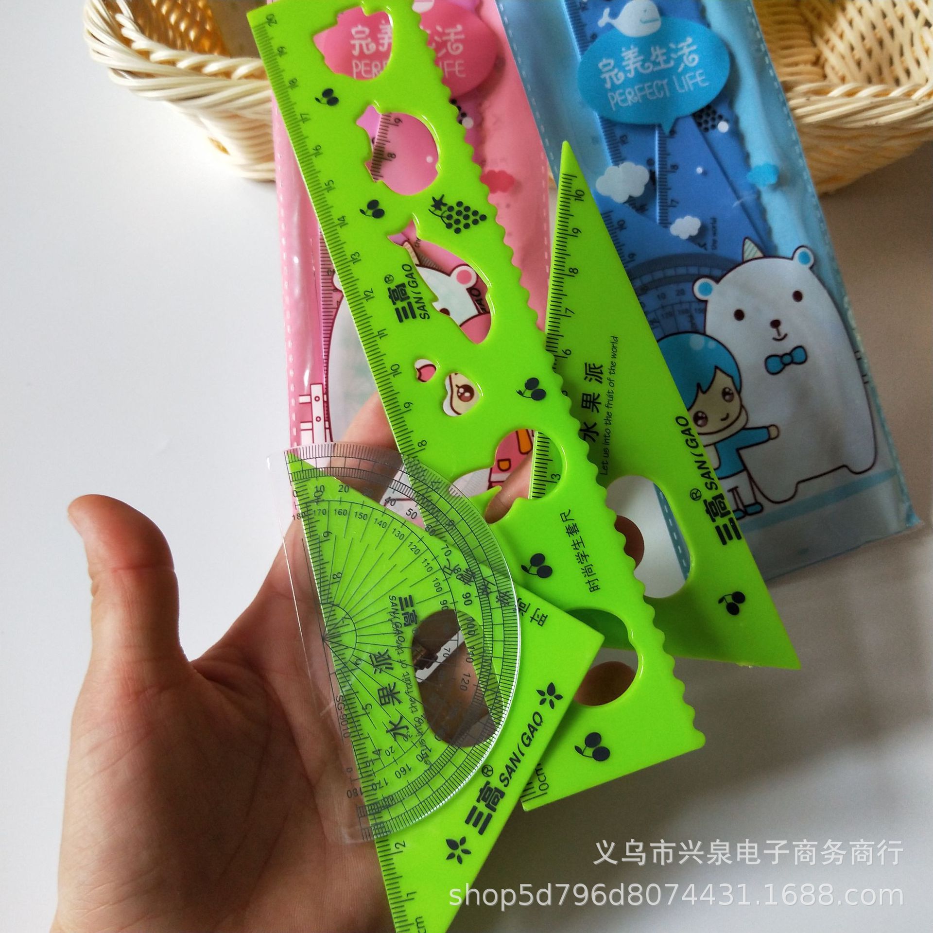 1-yuan store ruler set, student ruler set, plastic children's learning ruler set, 1-yuan wholesale Item Picture