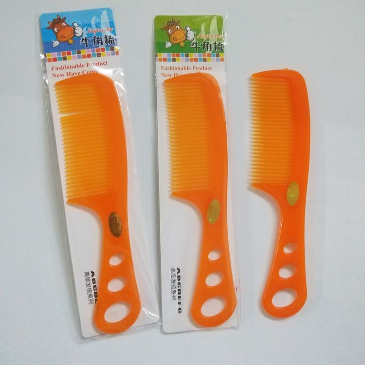 One-yuan and two-yuan store imitation ox tendon combs, hair care combs, 3-hole combs, unbroken combs, 1-yuan and 2-yuan wholesale details Picture