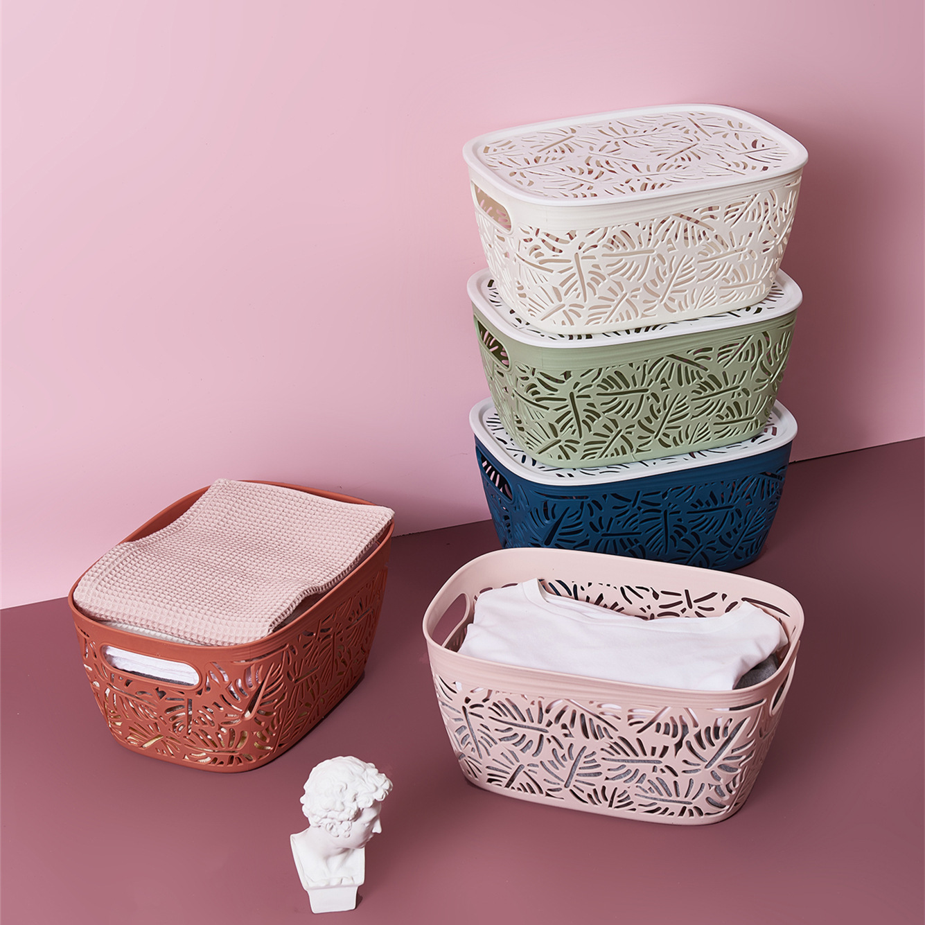 J25-6241 Hollow storage basket Desktop storage Plastic cabinet debris basket Home organizer basket storage
