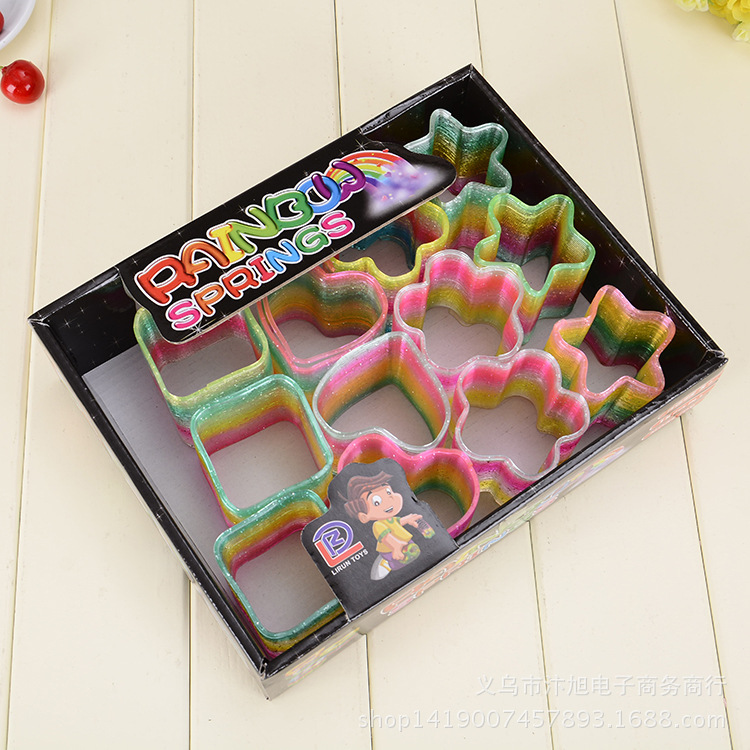 Classic toys come in a myriad of variations. Rainbow ring stacking toys, plastic spring ring toys, 2-yuan store supply