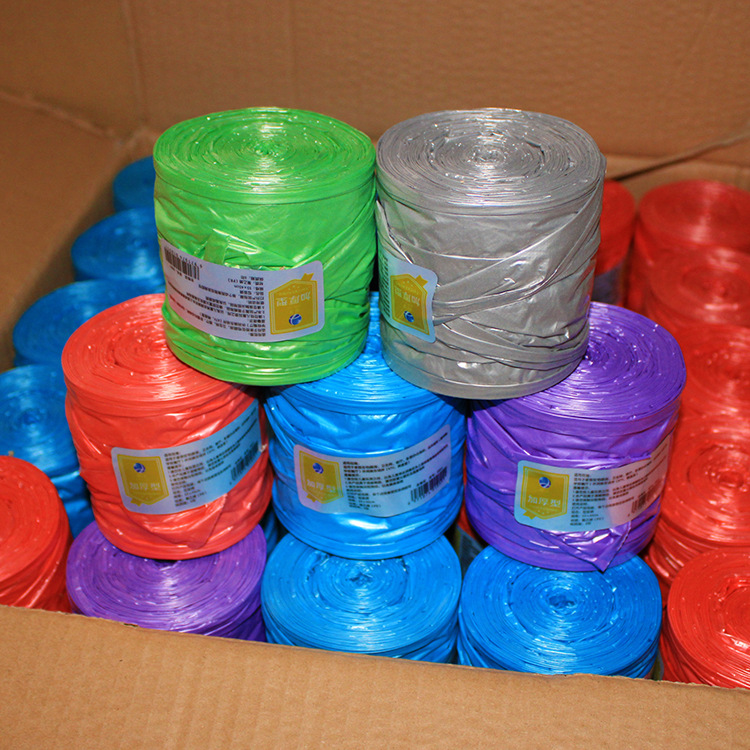 Wholesale large-sized garbage bags, household kitchen thickened garbage bags, disposable garbage bags, two-yuan store general merchandise wholesale Specification image