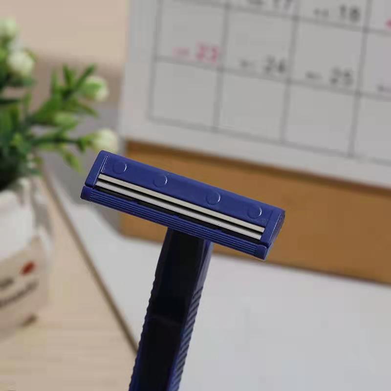 Factory direct sales of disposable razors for hotels, stainless steel disposable shavers, comfortable handles, double-layer blades Application Scenario