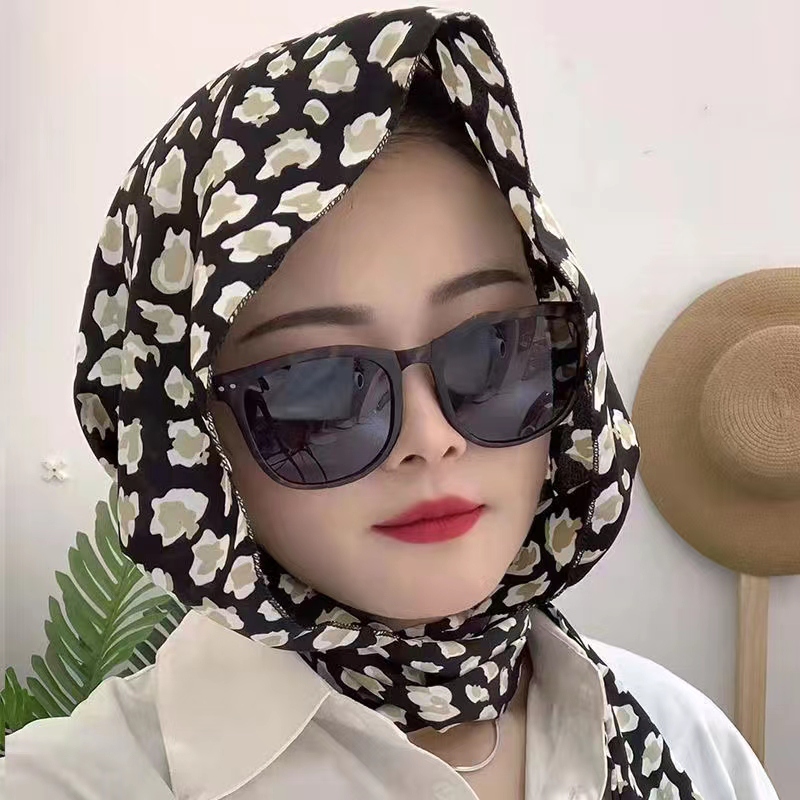 Manufacturers Wholesale 2022 New Spring And Summer Fashion Sunscreen Scarf Multi-Purpose Scarf Women's Printed Sunscreen Scarf Item Picture