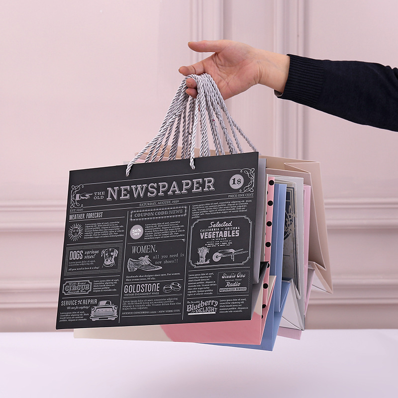 New kraft bag gift bag clothing bag shopping bag custom portable gift bag