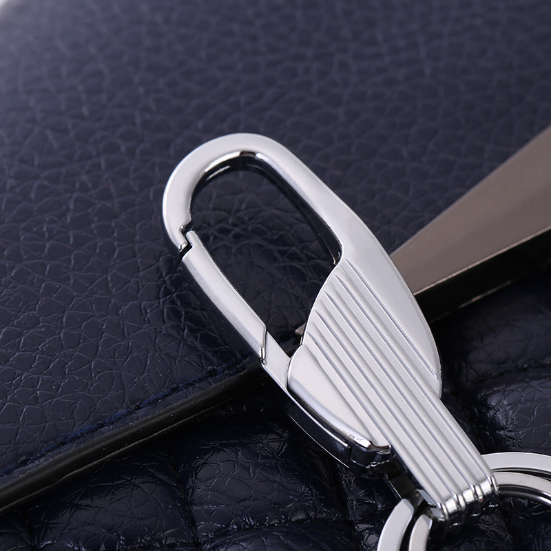 Factory direct supply of men's keychains, car metal keychains, boutique, wholesale of double-ring keychains Application Scenario