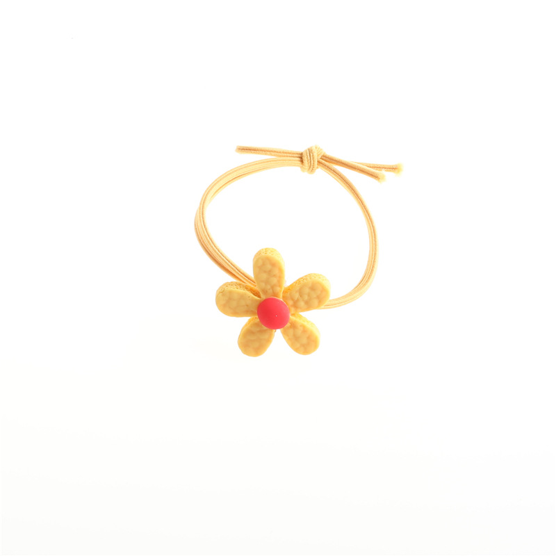 This is a cute little flower-shaped hair tie with a hair band and a high-elastic knotting hair tie that is the same style as the Korean Hyuna style Internet celebrity Item Picture