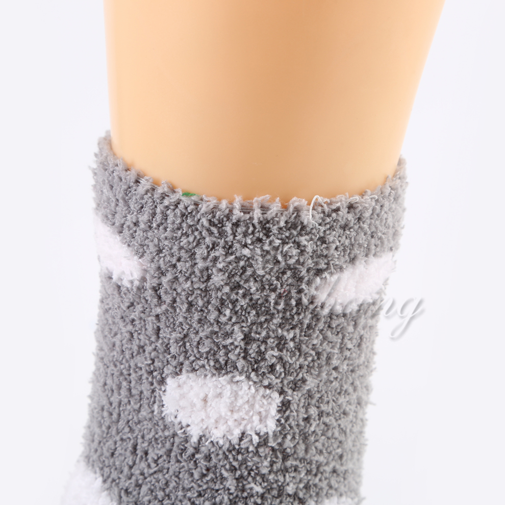 Warm, loose, mixed-color winter socks, women's socks, mid-calf floor socks, towel, coral fleece and fleece, sleep and home socks Item Picture