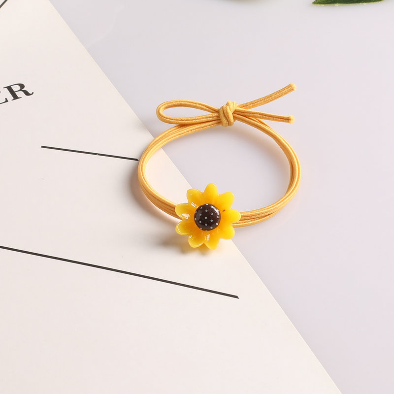 Fashionable, simple and sweet children's hair bands, hair ties and hair accessories, girlish sunflower high-elasticity hair ties and elastic hair bands Application Scenario
